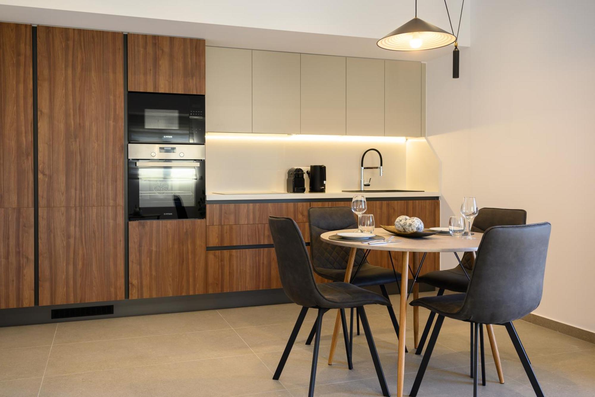 Antheon 2 Apartment