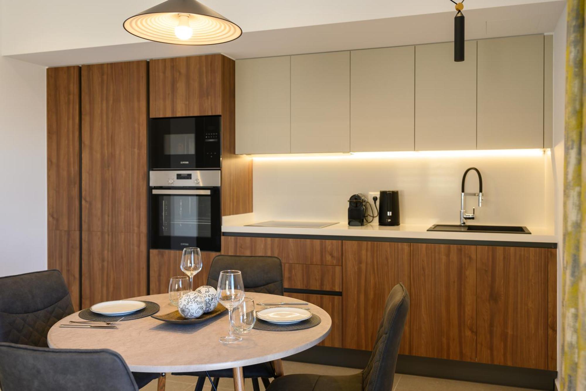 Apartment Antheon 2 *